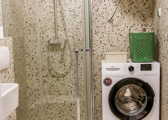 Split-dvor * سبليت